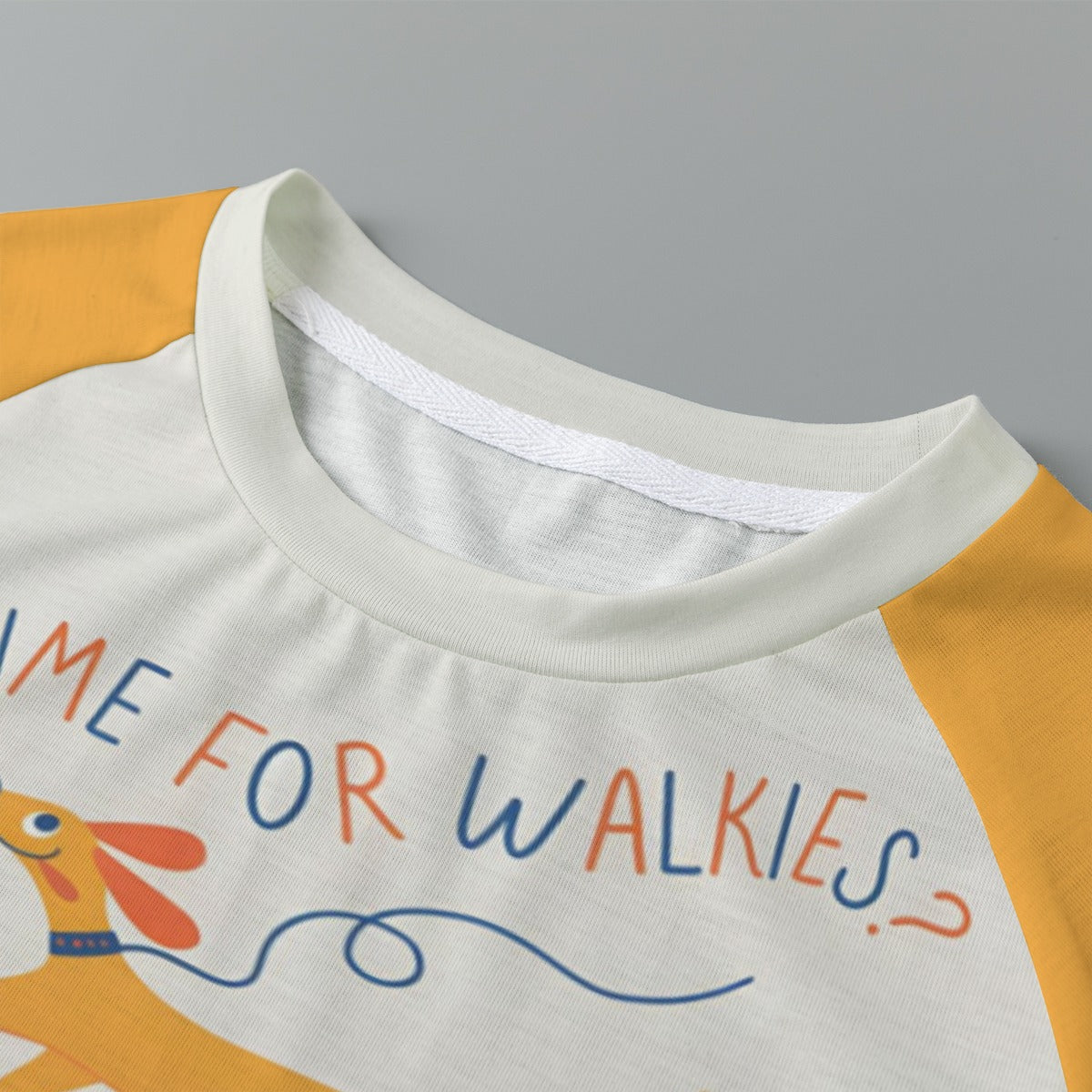 Grafica Women's Eco-friendly Walkies Print Women's cropped Raglan T-shirt With Short Sleeve