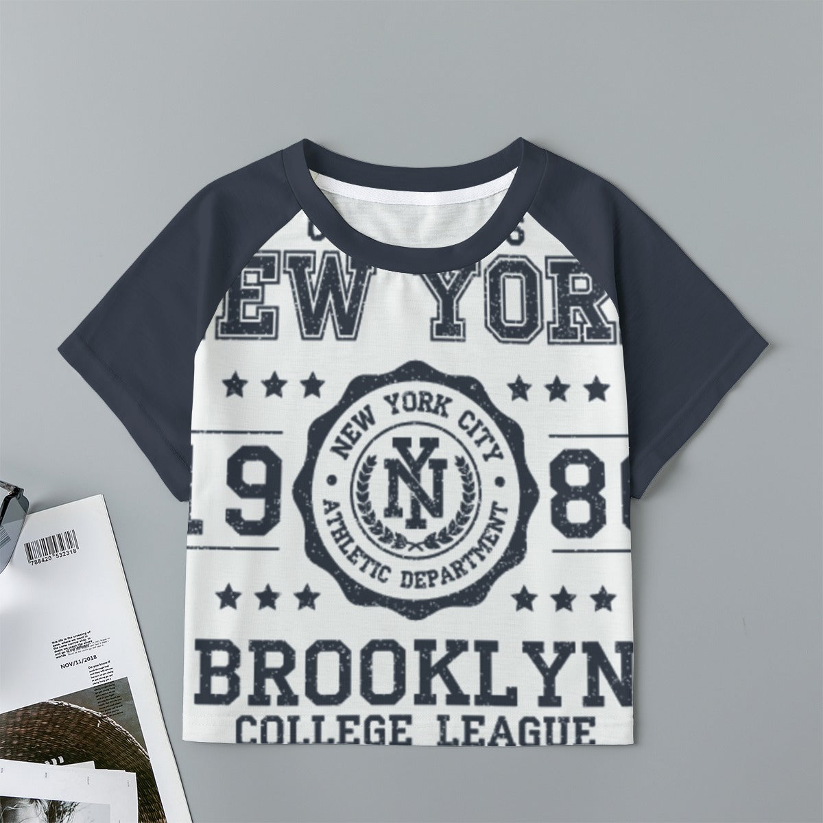 Eco-friendly  All-Over Print Women's cropped Raglan T-shirt With Short Sleeve